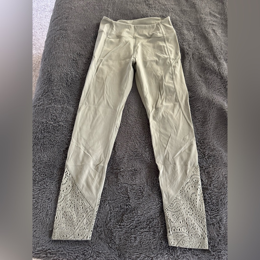 PINK Size small - Picture 2 of 2